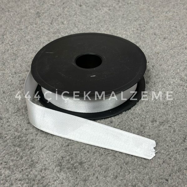 Beyaz Saten Kurdele 2.5 Cm