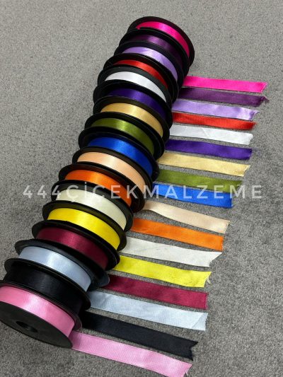 Kırmızı Saten Kurdele 2.5 Cm - Görsel 2